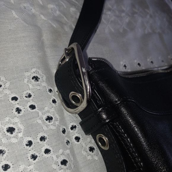 Vintage coach purse - Picture 5 of 12